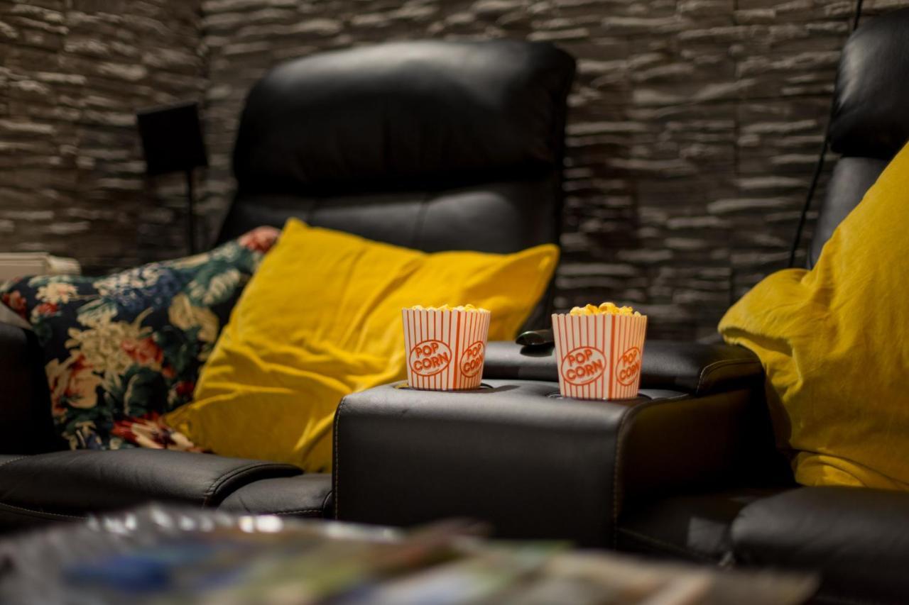 Home Cinema Kassel Esterno foto